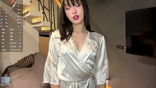 SweetSakuraJane online show from May 12, 2026, 7:20 pm