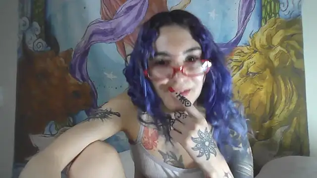 peetitefairy online show from February 11, 2026, 4:12 am