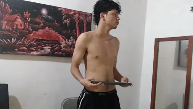 alice julls online show from November 28, 2025, 7:25 pm