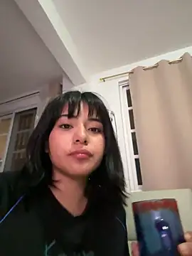 cutieass online show from September 18, 2025, 3:53 am