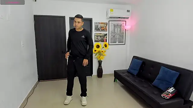 Playhardsex  online show from March 27, 2026, 11:05 pm