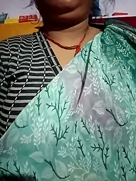 Aruhi hot online show from October 21, 2025, 5:23 pm