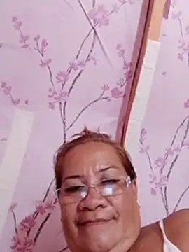 vickyhot1966 online show from November 29, 2025, 6:24 am