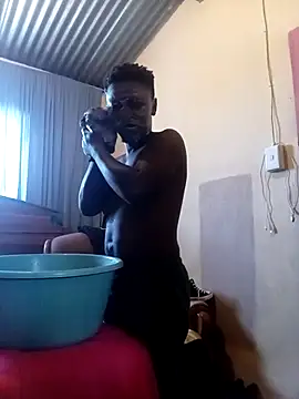 Hood Bouy online show from December 2, 2025, 6:26 am