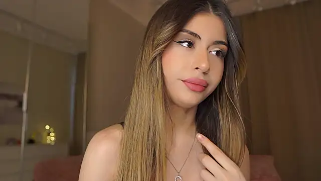 GeorginaHarn online show from February 16, 2026, 8:13 am