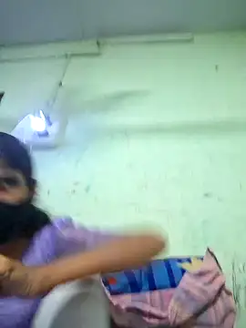 Snapshot of Tamil_Swetha1 chatting on September 27, 2025, 5:41 pm Tamil Swetha1 online show from September 27, 2025, 5:41 pm