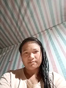 Love-Mama33 online show from December 4, 2025, 12:48 pm