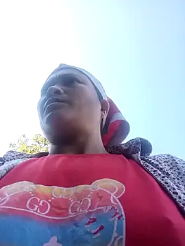 Love-Mama33 online show from November 26, 2025, 2:55 am