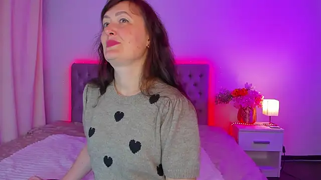 Snapshot of NathalyStars chatting on April 6, 2026, 12:28 pm NathalyStars online show from April 6, 2026, 12:28 pm