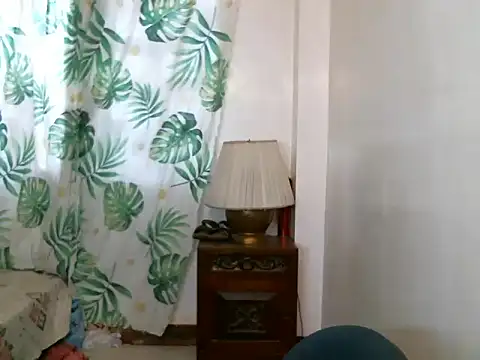 alezandraxx online show from December 17, 2025, 2:16 am