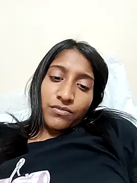 Snapshot of Ghetto_Gurl_06 chatting on November 1, 2025, 5:07 pm Ghetto Gurl 06 online show from November 1, 2025, 5:07 pm