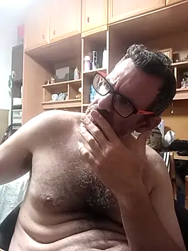 gigolobcn online show from May 9, 2026, 12:58 am