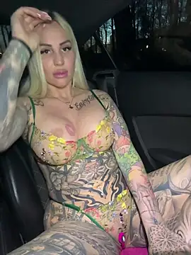 CoraDiamond online show from March 18, 2026, 6:20 pm