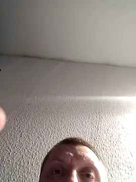 Brutalle88 online show from December 17, 2025, 7:52 pm