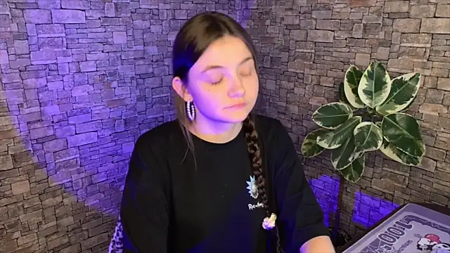 Snapshot of may_rollins chatting on February 21, 2026, 7:16 pm may rollins online show from February 21, 2026, 7:16 pm