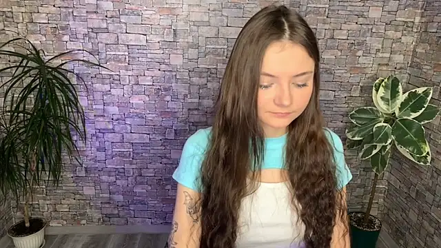 Snapshot of may_rollins chatting on February 9, 2026, 12:47 pm may rollins online show from February 9, 2026, 12:47 pm