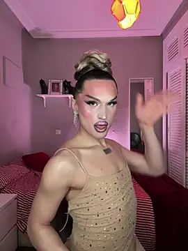 Snapshot of lacattiva chatting on February 9, 2026, 8:18 pm lacattiva online show from February 9, 2026, 8:18 pm