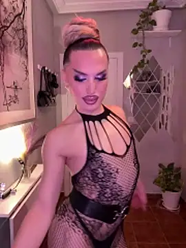 Snapshot of lacattiva chatting on November 27, 2025, 8:42 pm lacattiva online show from November 27, 2025, 8:42 pm