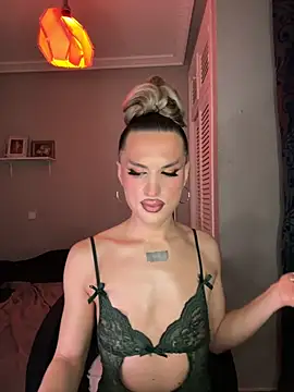 lacattiva online show from October 14, 2025, 2:34 am