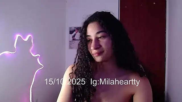 Snapshot of heartty_Milah chatting on October 15, 2025, 9:23 pm heartty Milah online show from October 15, 2025, 9:23 pm