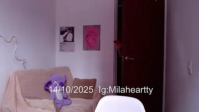 Snapshot of heartty_Milah chatting on October 14, 2025, 4:51 pm heartty Milah online show from October 14, 2025, 4:51 pm