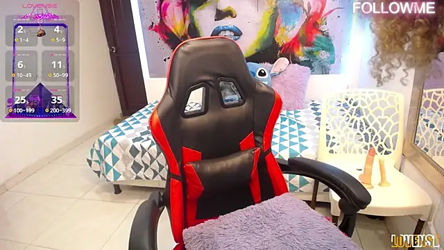 thalia mills19 online show from September 19, 2025, 2:26 am