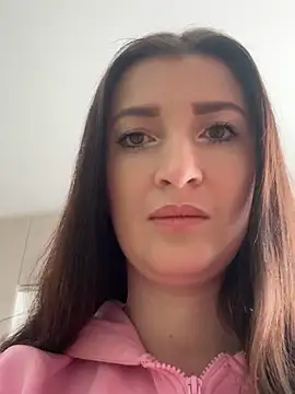 Snapshot of EvelinCuper chatting on February 9, 2026, 7:17 am EvelinCuper online show from February 9, 2026, 7:17 am