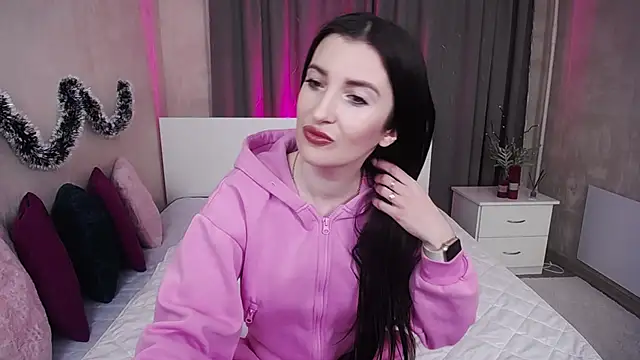 Snapshot of EvelinCuper chatting on January 18, 2026, 6:28 am EvelinCuper online show from January 18, 2026, 6:28 am