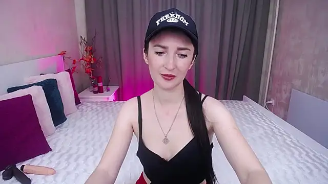 EvelinCuper online show from November 15, 2025, 6:17 am