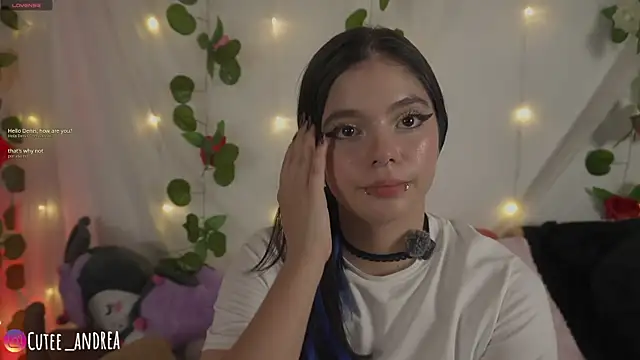 cutee andrea online show from June 30, 2026, 3:28 am