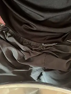 Snapshot of Marcocad chatting on February 12, 2026, 8:19 pm Marcocad online show from February 12, 2026, 8:19 pm