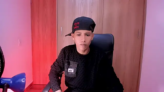 Toy boy777 online show from February 14, 2026, 10:26 am