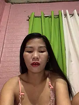 Cleo17 online show from April 9, 2026, 4:57 pm