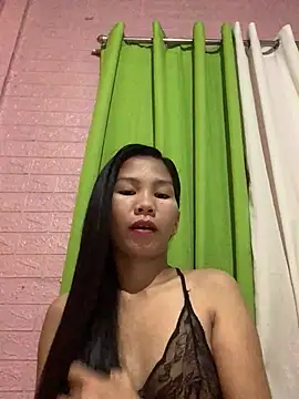 Cleo17 online show from April 6, 2026, 2:51 pm