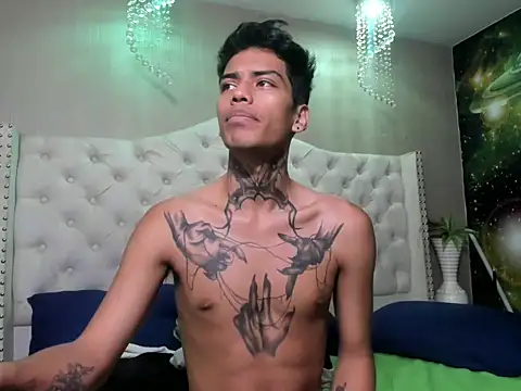 alexvalencia207 online show from July 10, 2026, 5:02 pm