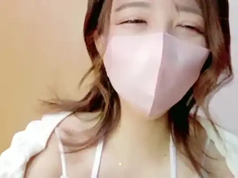 Snapshot of Nachu_72 chatting on March 22, 2026, 11:28 pm Nachu 72 online show from March 22, 2026, 11:28 pm