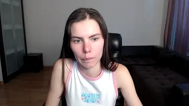 Snapshot of AmelieReve chatting on October 2, 2025, 2:53 pm AmelieReve online show from October 2, 2025, 2:53 pm