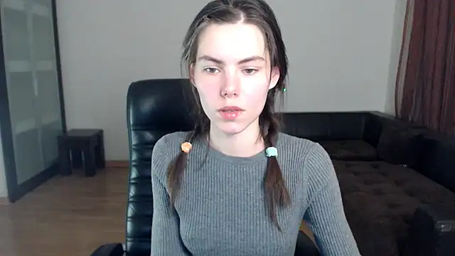 Snapshot of AmelieReve chatting on September 29, 2025, 4:34 pm AmelieReve online show from September 29, 2025, 4:34 pm