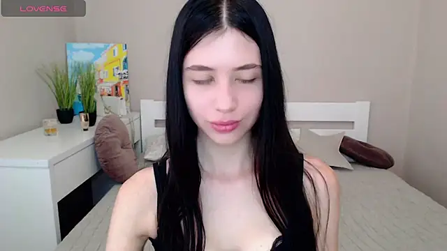 SelinLi online show from July 10, 2026, 8:25 am