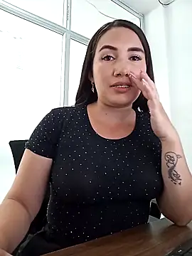 xxx Alice  online show from October 4, 2025, 11:56 am