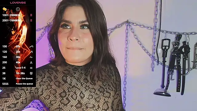 Snapshot of Amyyslave chatting on February 23, 2026, 4:58 am Amyyslave online show from February 23, 2026, 4:58 am