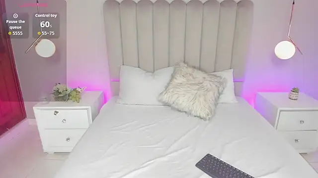 Dani rosse  online show from September 10, 2025, 1:32 pm