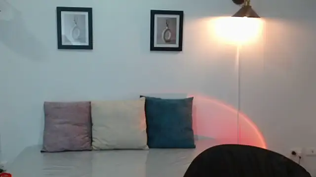 Evanss lx online show from March 24, 2026, 8:20 pm