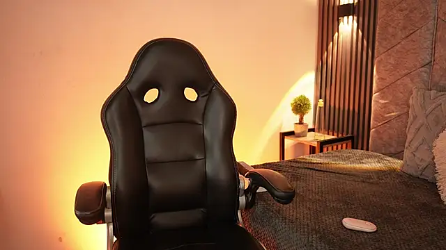 maddy1y  online show from January 15, 2026, 11:46 am