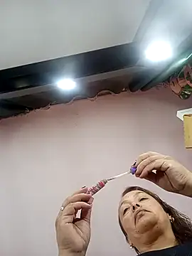 Lady 16 online show from December 21, 2025, 7:26 pm