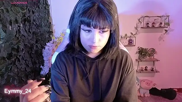 Eymmy 24 online show from July 24, 2026, 1:34 am