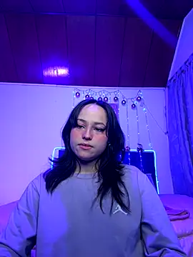 Eymmy 24 online show from November 24, 2025, 4:23 am