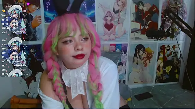 Lil-La online show from November 11, 2025, 8:47 pm