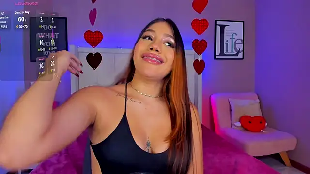 Snapshot of sarahyessica chatting on February 20, 2026, 3:03 am sarahyessica online show from February 20, 2026, 3:03 am