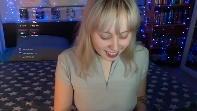 Snapshot of s1lvercherub chatting on May 23, 2026, 9:25 pm s1lvercherub online show from May 23, 2026, 9:25 pm